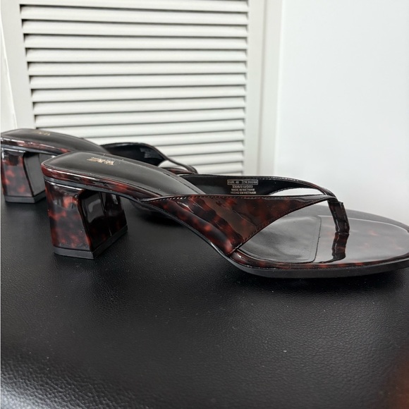 Zara Shoes - Zara Tortoise Kitten Heel Flip Flops - Never Worn